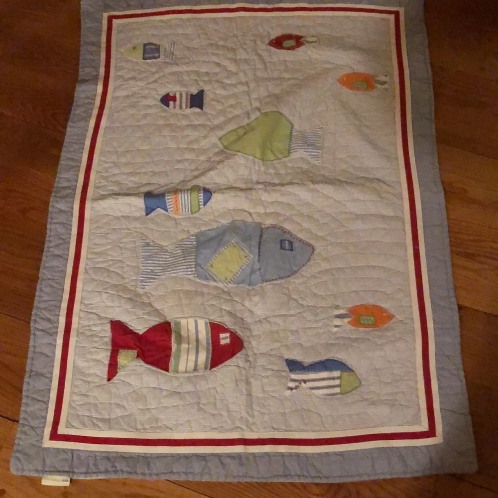 Pottery Barn Kids Nautical Fish Appliqué Quilt in Red, Blue, Green, White